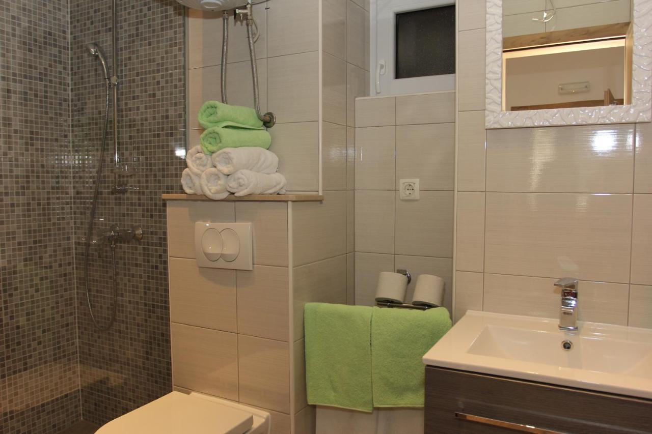 Apartment House Vitaic Супетар Екстериор снимка