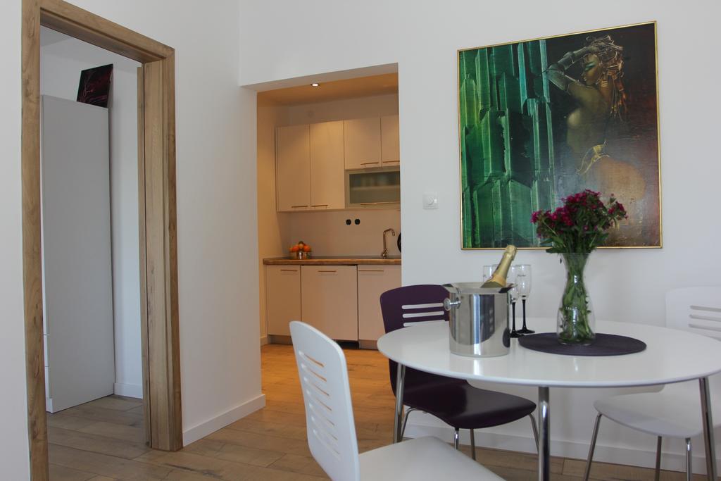 Apartment House Vitaic Супетар Стая снимка