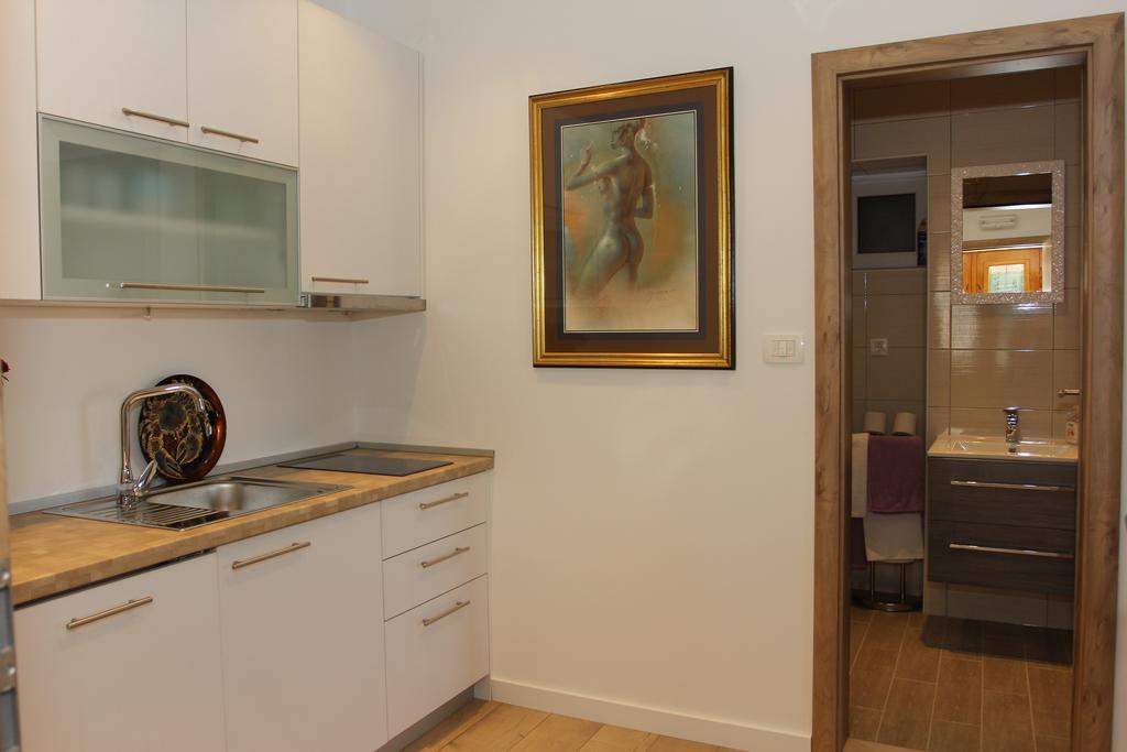 Apartment House Vitaic Супетар Стая снимка