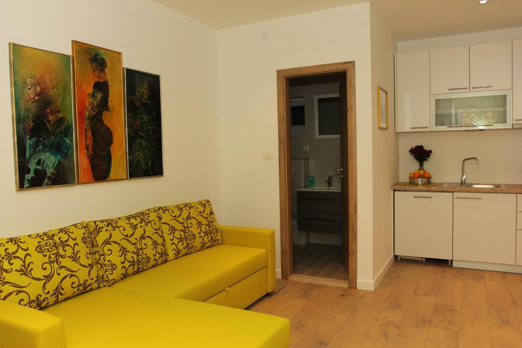 Apartment House Vitaic Супетар Стая снимка